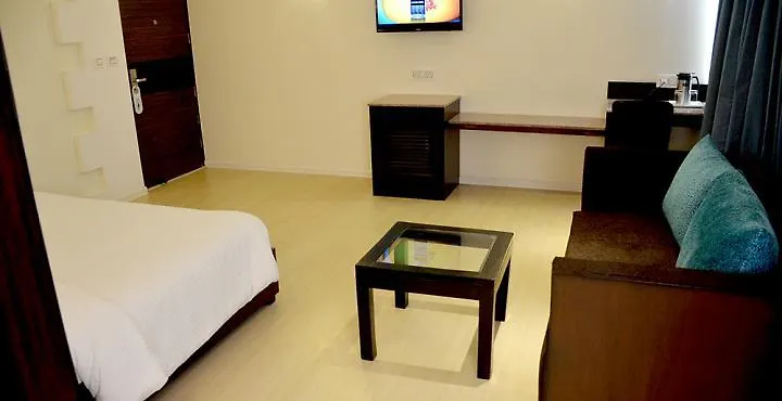 Tulip Inn Zirakpur Chandigarh 4*,  India