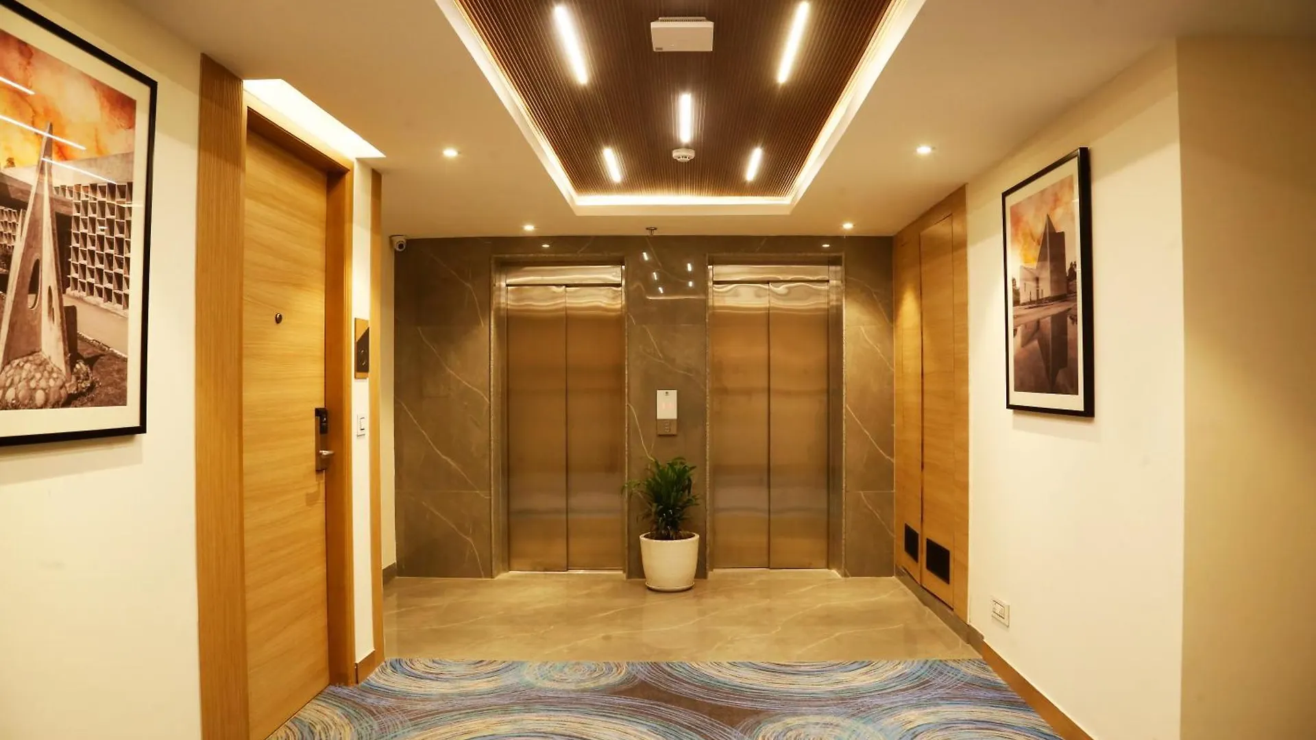 Tulip Inn Zirakpur Chandigarh 4*,  India