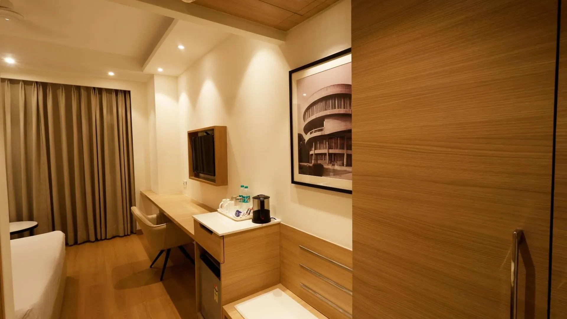 Hotel Tulip Inn Zirakpur Chandigarh
