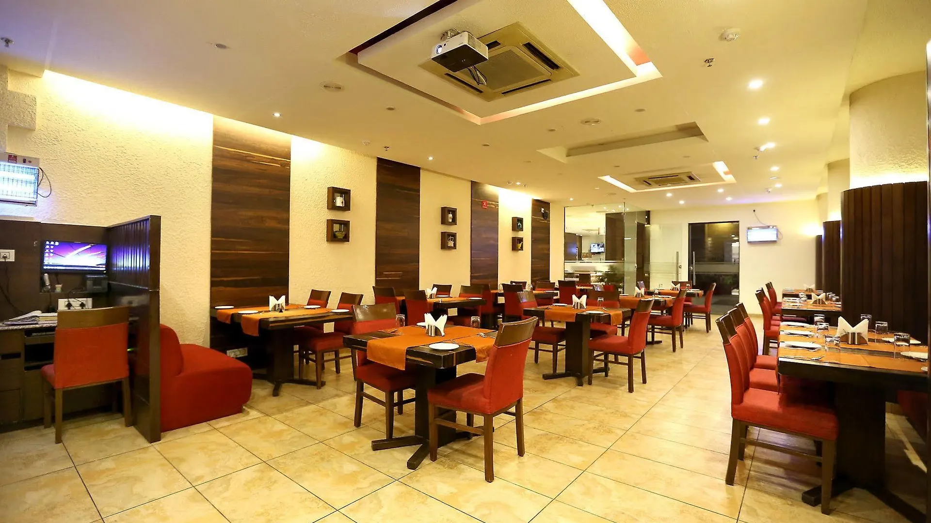 Tulip Inn Zirakpur Chandigarh Hotel