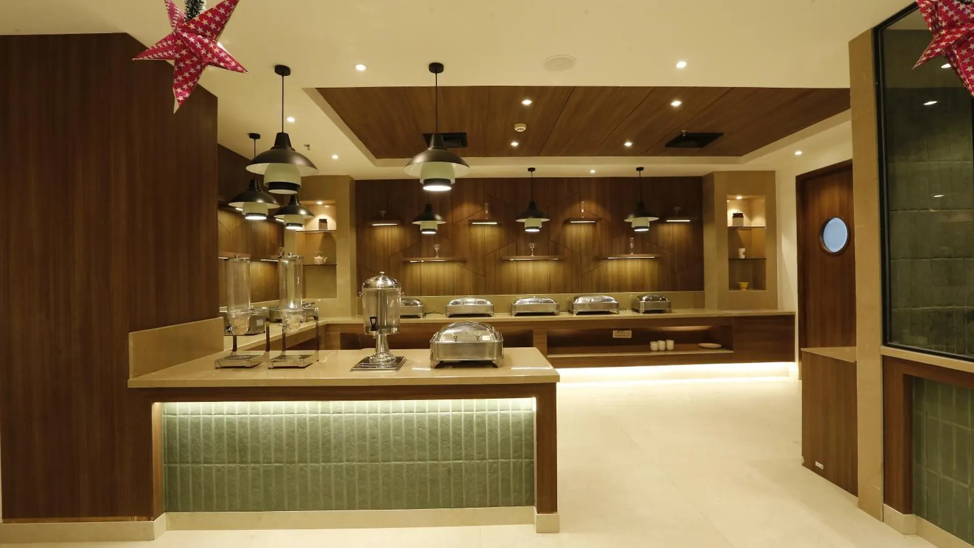 Tulip Inn Zirakpur Chandigarh 4*,  India